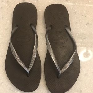 Havaianas slim brown flip flops.